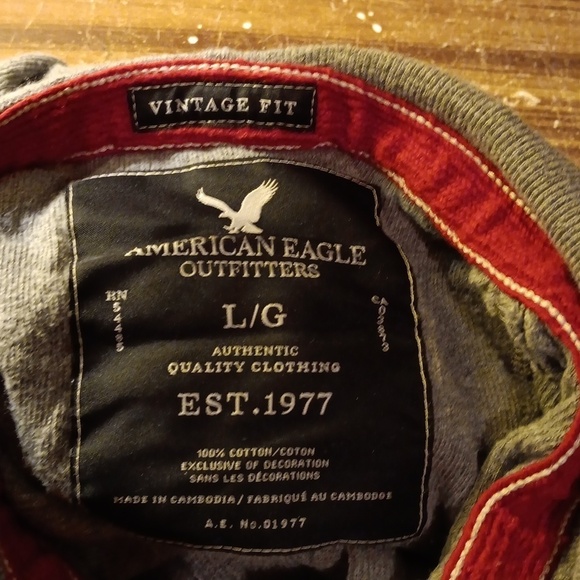 American Eagle Outfitters large gray men's hooded shirt 👕 - Picture 3 of 3